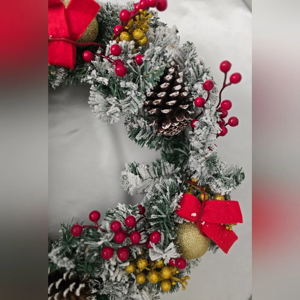 17x17 Christmas Holly Berry Wreath Flocked with Gold Merry Christmas Sign Hangin